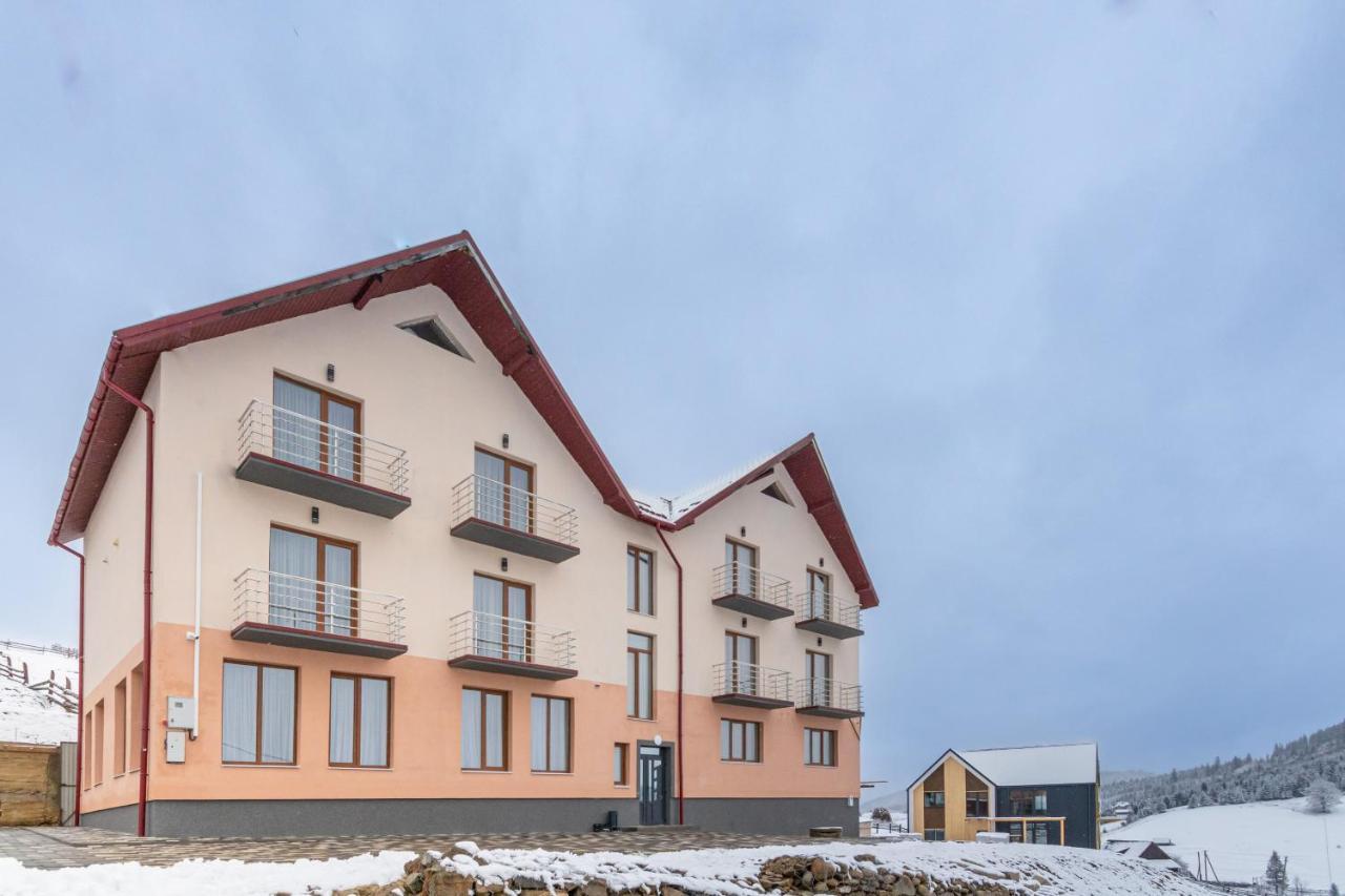 Шепіт Лісу Hotel Bukovel Bagian luar foto