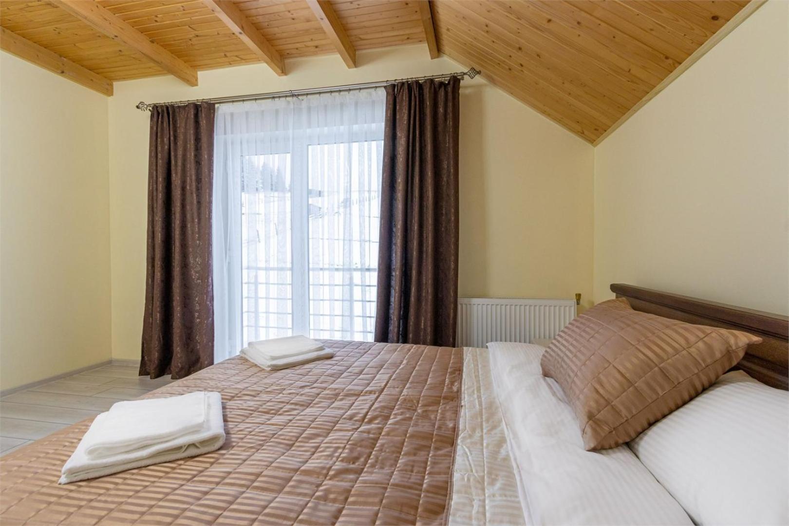 Шепіт Лісу Hotel Bukovel Bagian luar foto